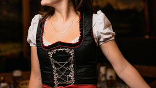 Trendy Women's Oktoberfest Outfit Ideas