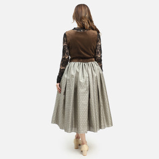 Classic Brown Dirndl for Authentic Bavarian Elegance